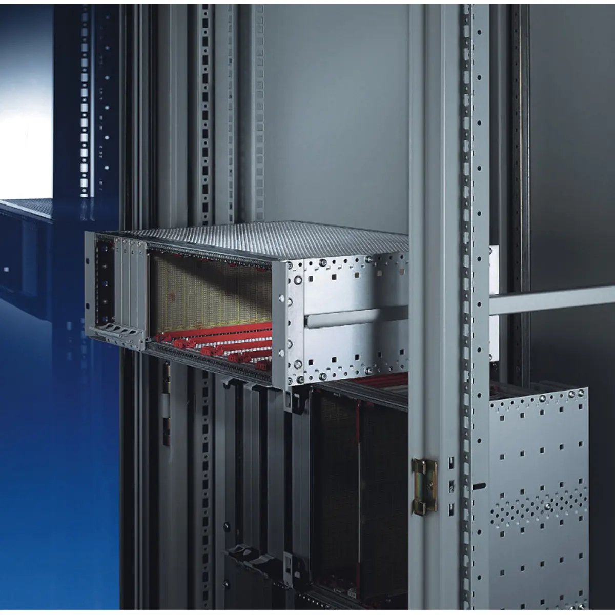 SCHROFF X-Versteifungsprofil für europacPRO 1 24562453 VE2 SCHROFF X-Versteifungsprofil für europacPRO 1 24562453 VE2