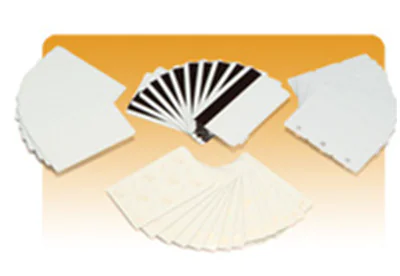 Zebra Premier - Mylar-beschichtetes Polyvinyl Chlorid (PVC) - Klebstoff - 10 mil - 100 Stck. Karten (Packung mit 5) - für Zebra P310F, P310i, P320i, P330i, P330m, P420i, P430i