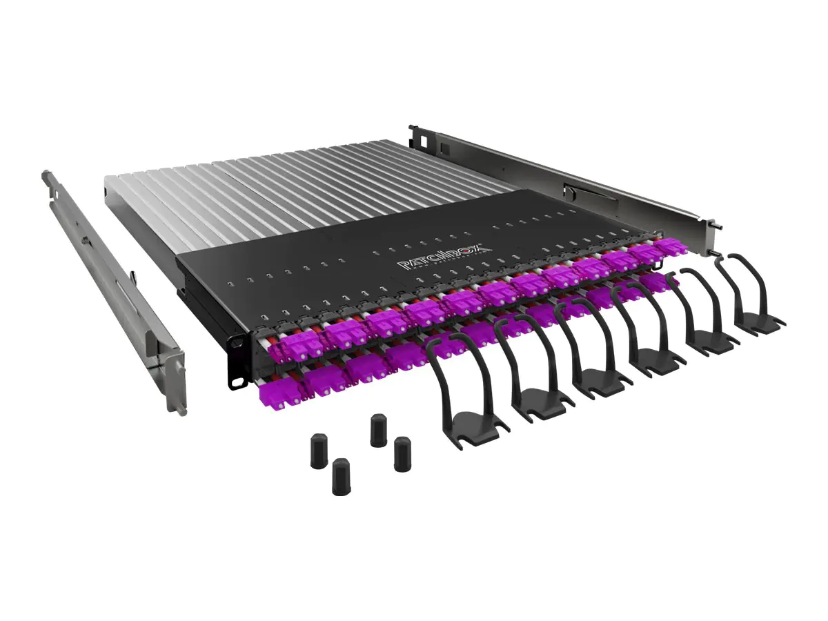 PATCHBOX PLUS+ SYSTEM OM4 - Glasfaser-Kabelmanagementsystem mit selbst einziehenden Patchkabeln - 1.7 m - RAL 9005 - 1U - 48.3 cm (19") - 24 Ports PATCHBOX PLUS+ SYSTEM OM4 - Glasfaser-Kabelmanagementsystem mit selbst einziehenden Patchkabeln - 1.7 m - RAL 9005 - 1U - 48.3 cm (19") - 24 Ports